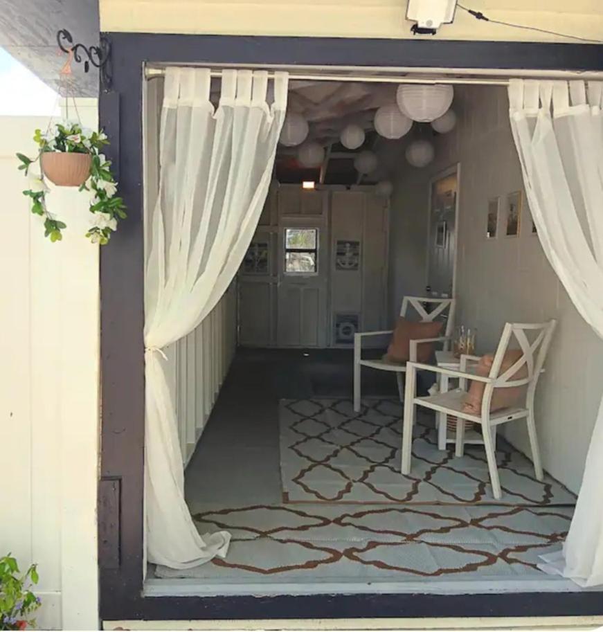 C & Y Guesthouse West Chase エクステリア 写真